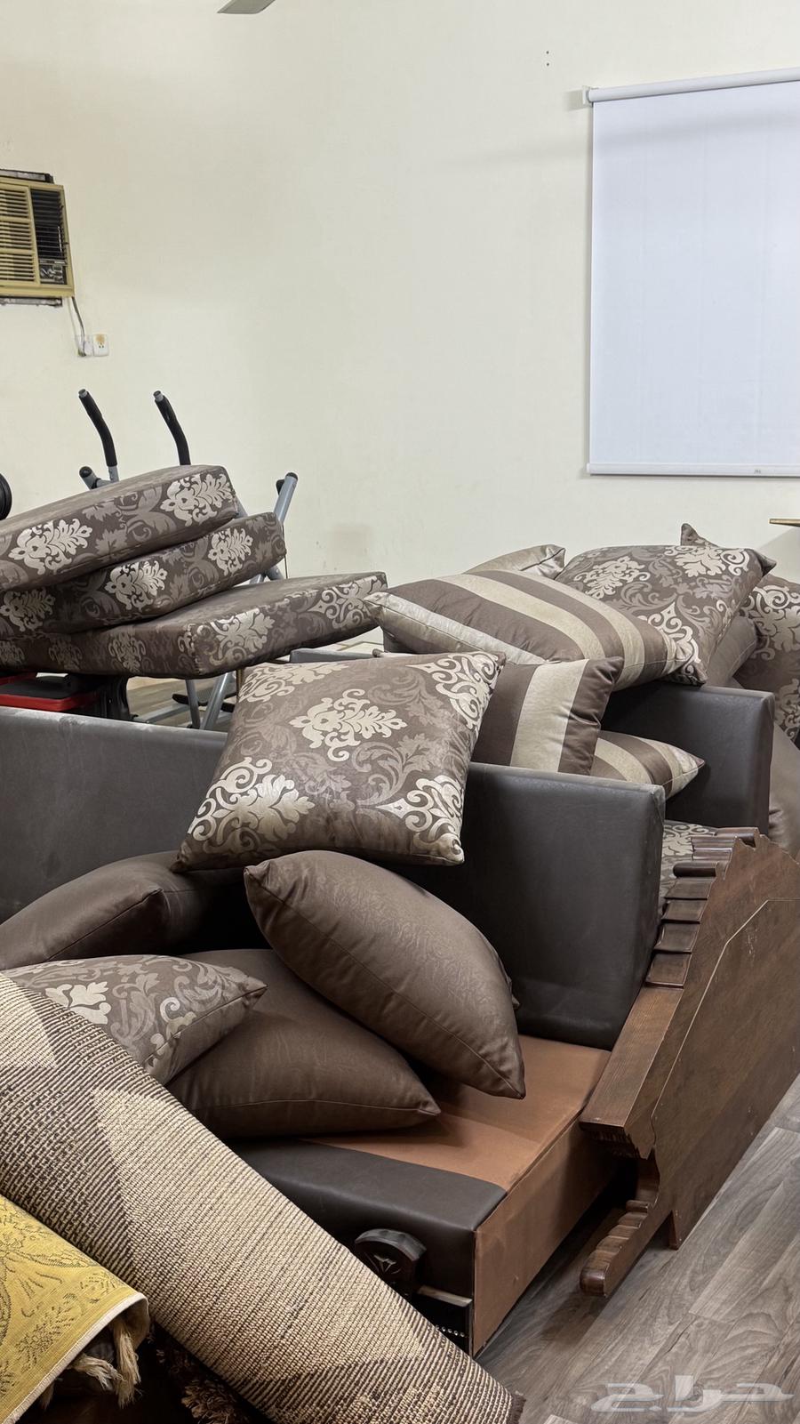 مجموعة اثاث كنب للبيع64511283368833111