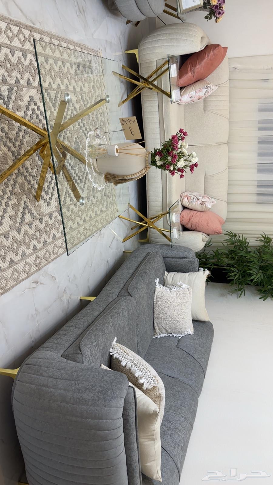 Sofa in excellent condition64516059099395110