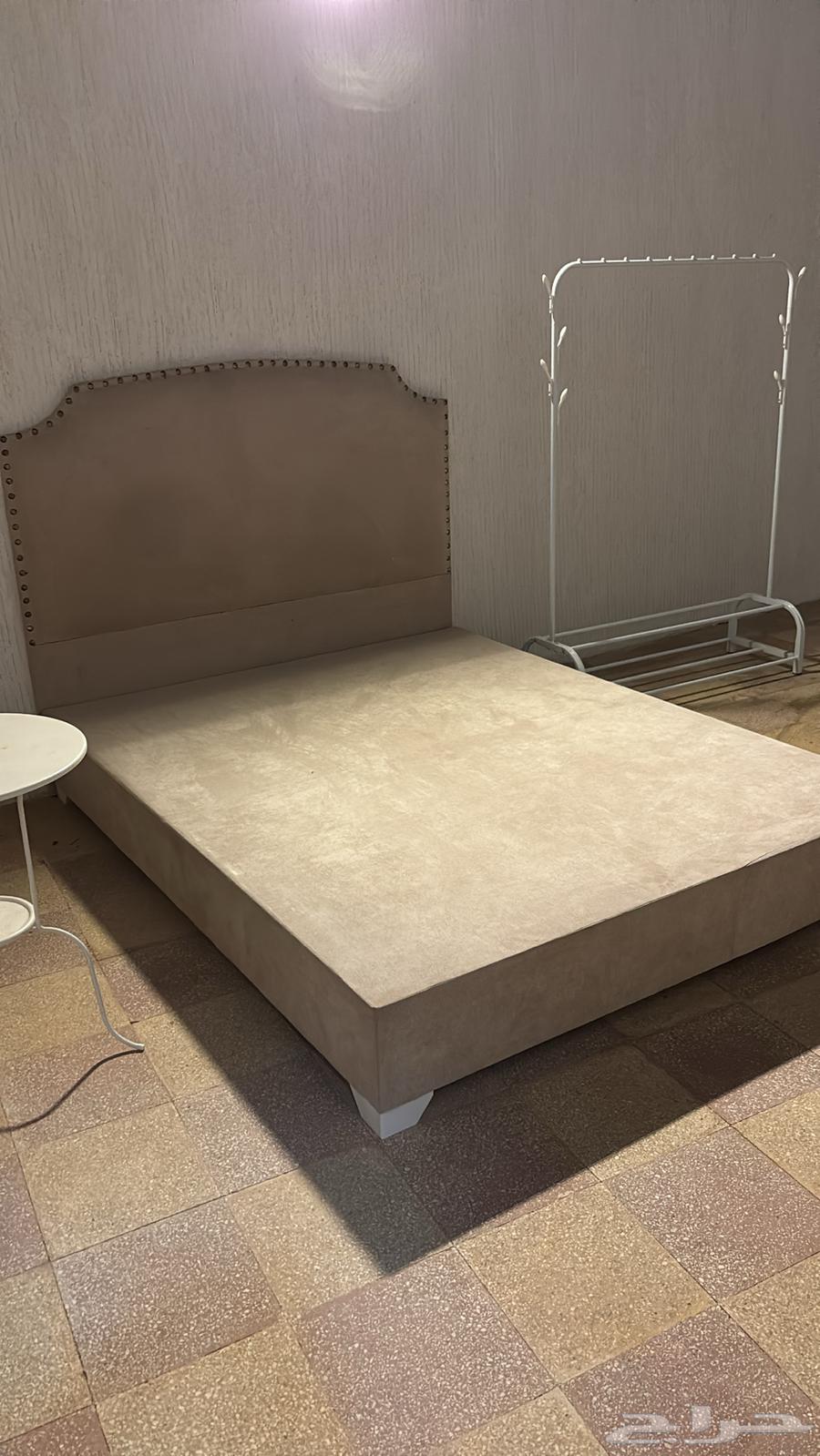 سرير نوم نفرين - علاقة ملابس64517917451777111