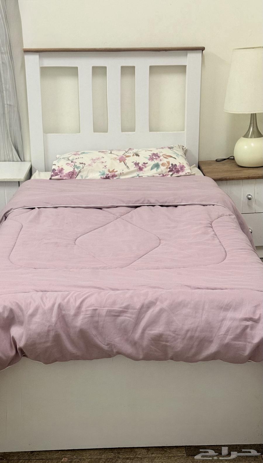 ثلاث أسره للبيع64514638006914110