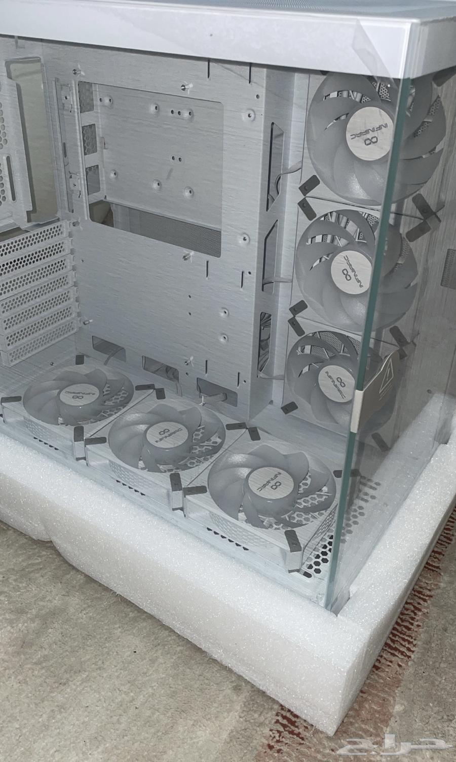 Infinity Ark 6 fan bag, unused with original box64516482175873111