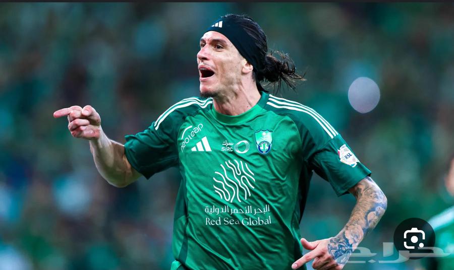 يوجد ثلاث تذاكر جمب بعض للمباراة الأهلي والهلال (بريميوم)64517917475329110