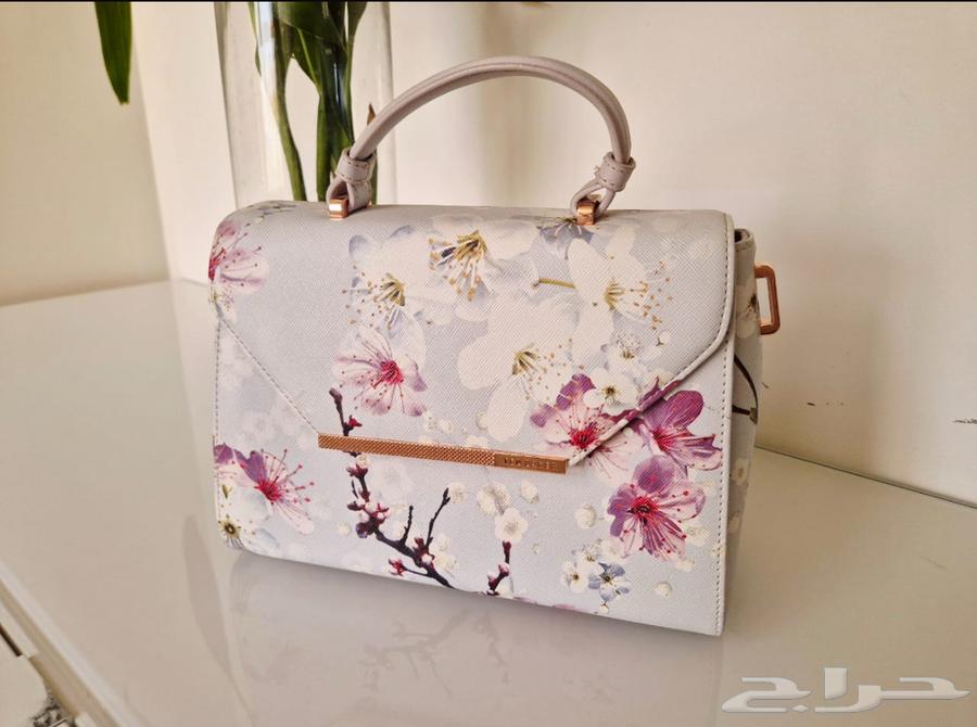 حقيبة يد64515822062081110