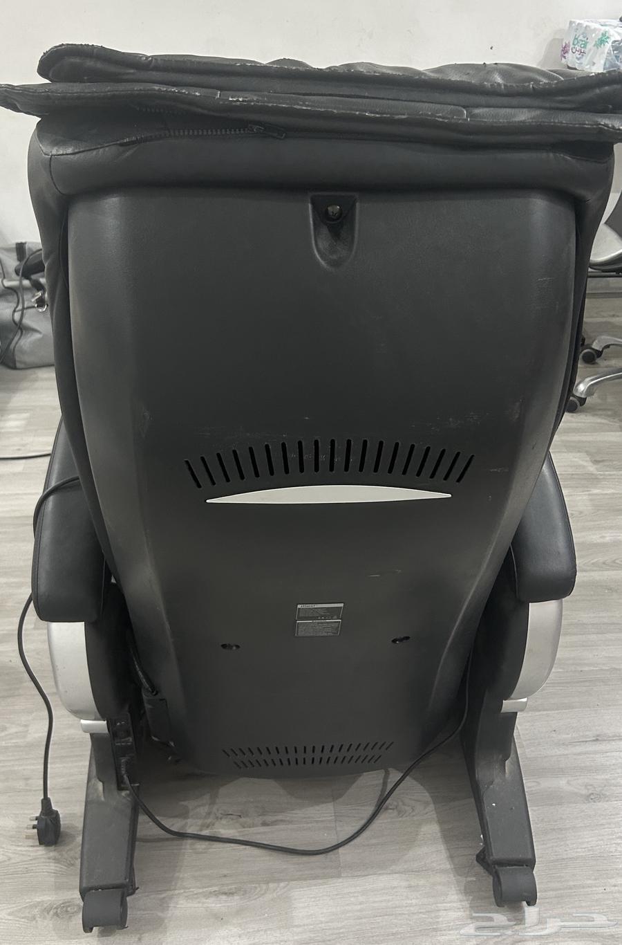 كرسي مساج للبيع شغال وحالته ممتازه جدا64516625332099111