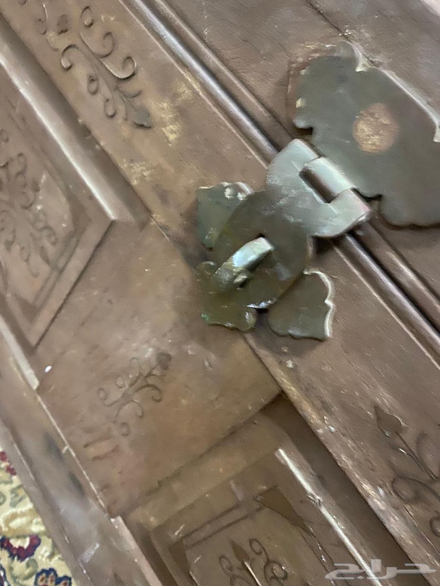صندوق خشبي قديم جدا64511339792001112