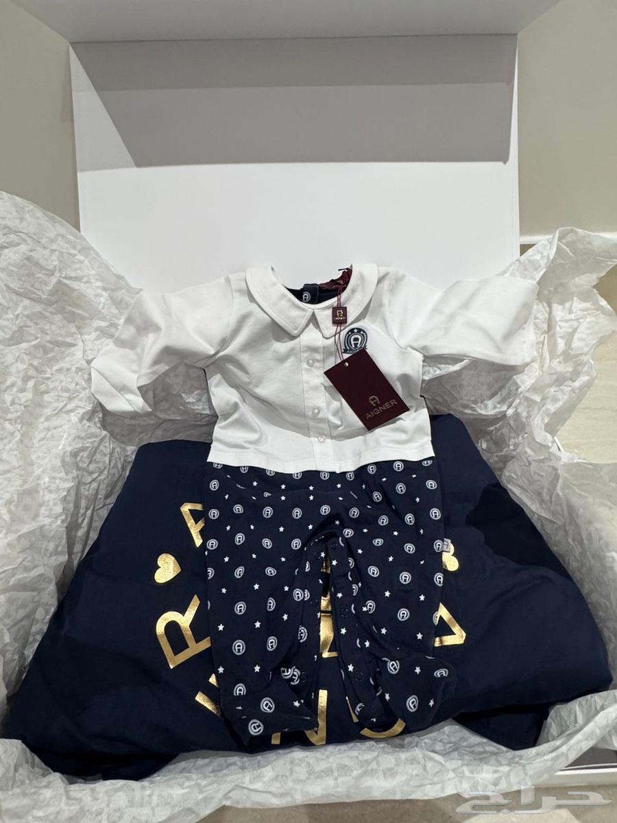 ملابس أطفال من ماركة Aigner الأصلية64512245838338112