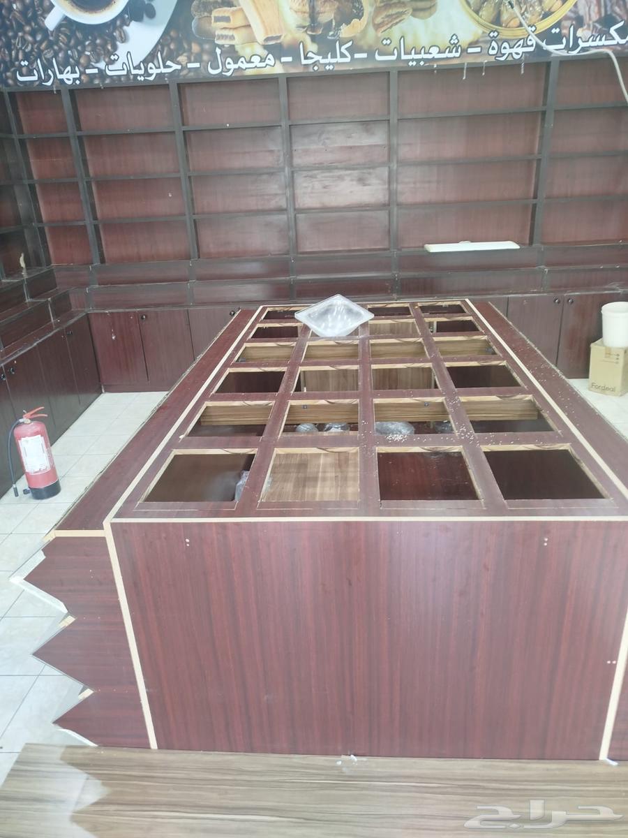 Nuts decoration, air conditioner, and refrigerators64514638131841110