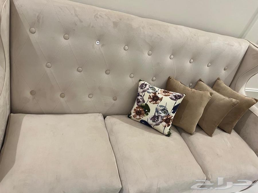 كنب مع طاولات للبيع64514169169539111