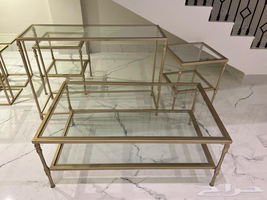 Tables64518294377218113