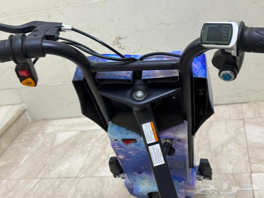 Clean new scooter, owned for nine months, reason for sale: no space64518294439553114