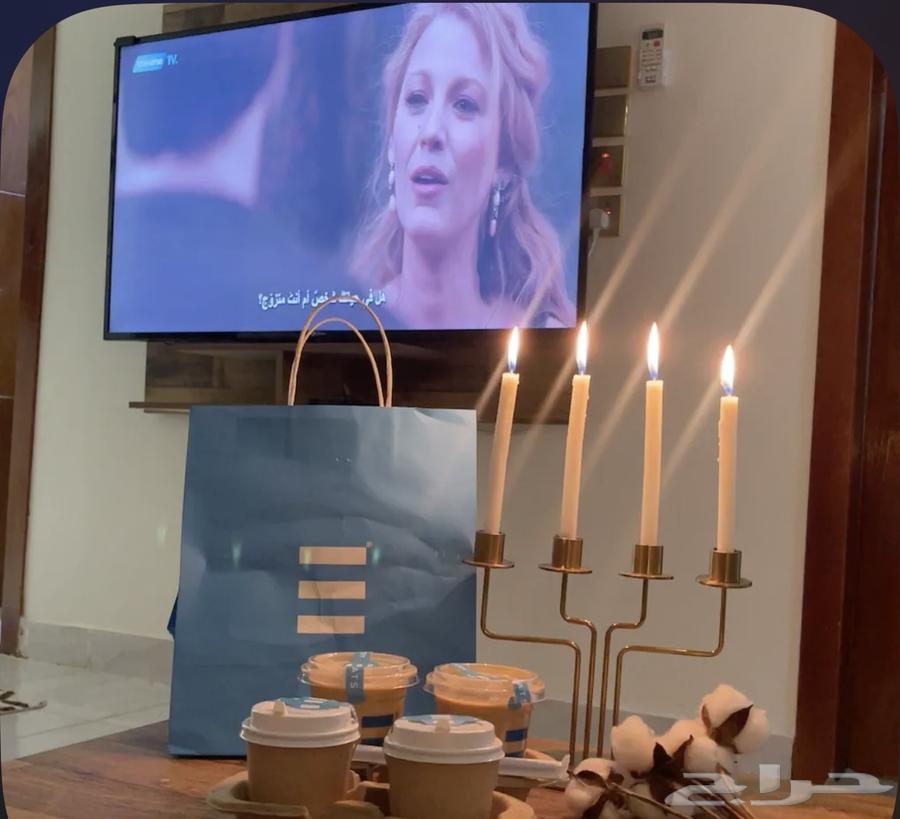 طاولة تلفزيون وطاولة قهوه64516325301634110