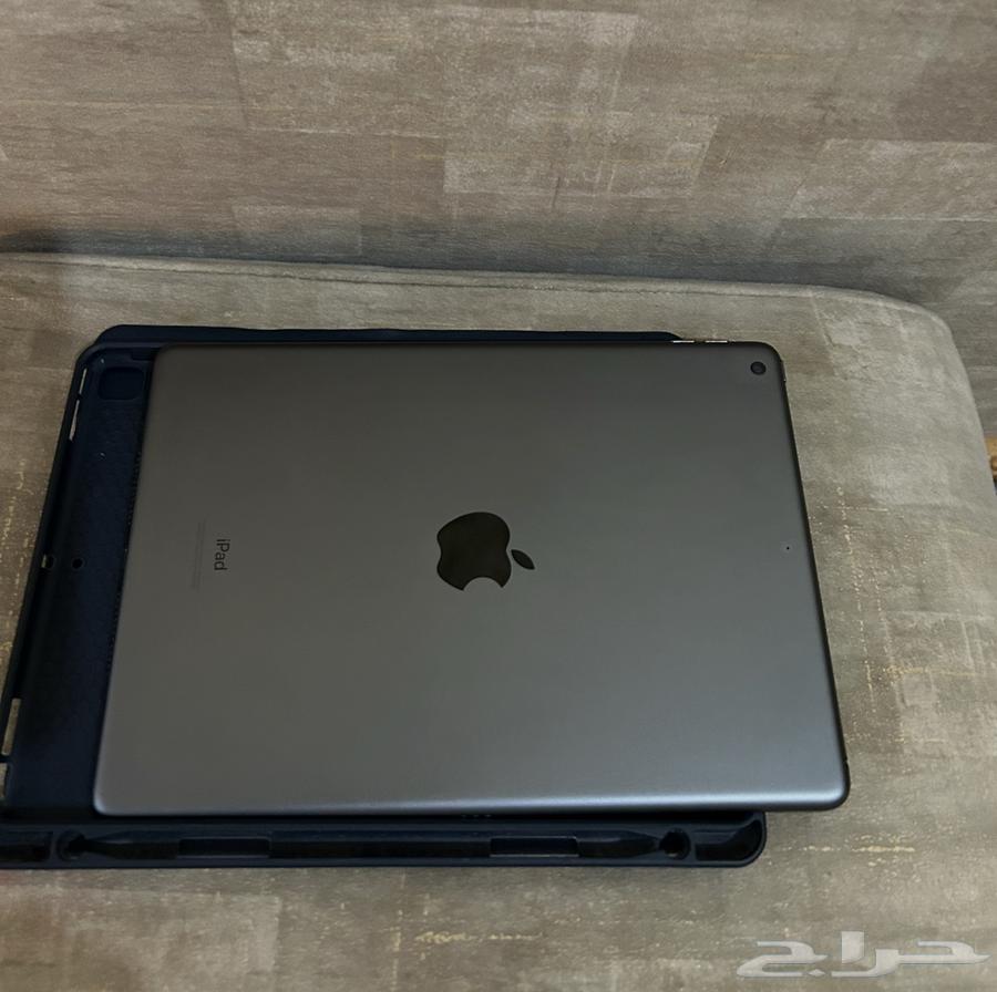للبيع آيباد الجيل 9 نضيف مافك 64 قيقا64513631946882110