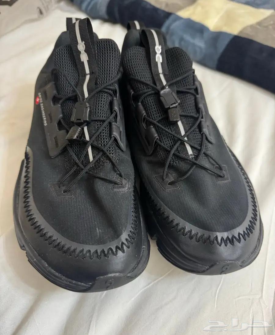 On Running shoes64512691939586111