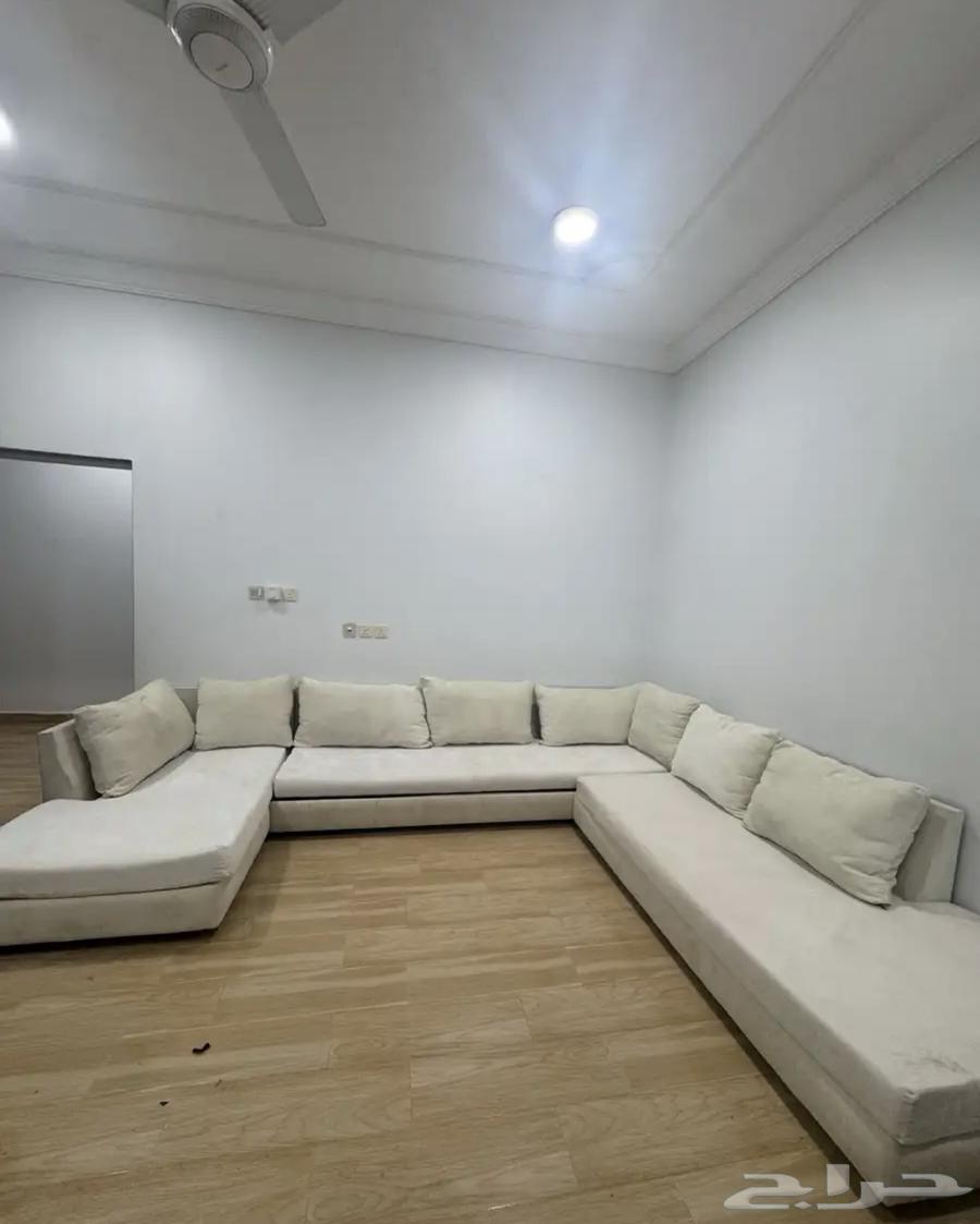 كنب للبيع يحتاج تنجيد فقط64515556810881110