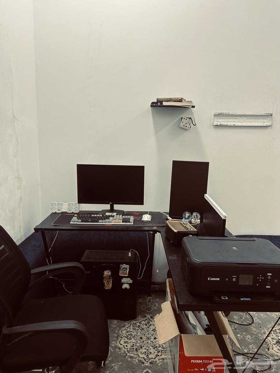 PC almost new, used only 4 months, with new computer and printer64511619110275111