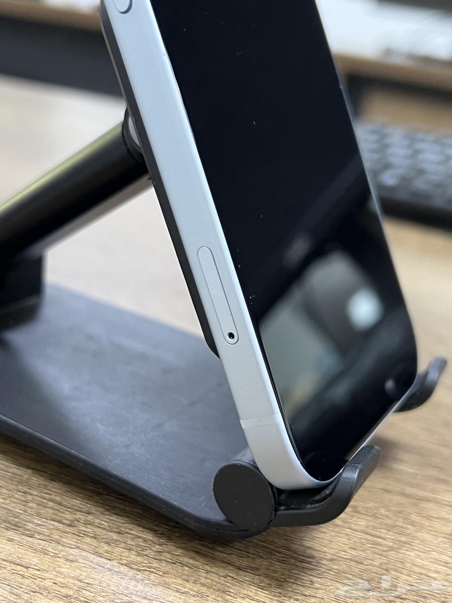 جوال ايفون 15 العادي 128 بطارية 9464513089899393111