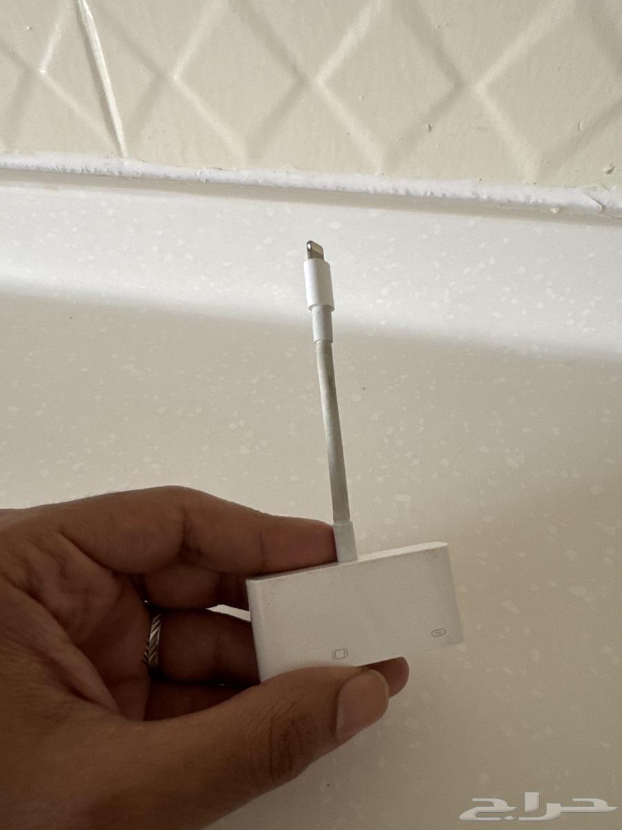 وصلة ايفون للبروجكتر اصلي من ابل وعليها ضمان64513327446018110