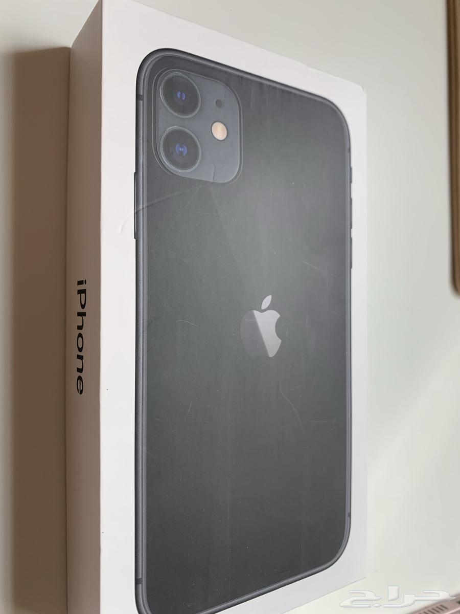 ايفون 11 أسود نظيف مع الكرتون64512524974977110