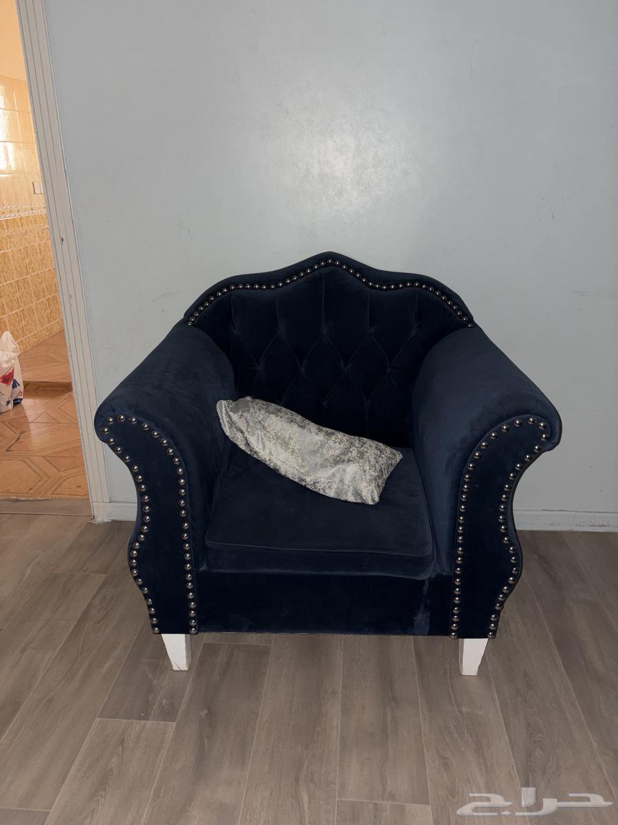 3 قطعات كنب للبيع مستعمل نظيف السعر 45064511675401089112