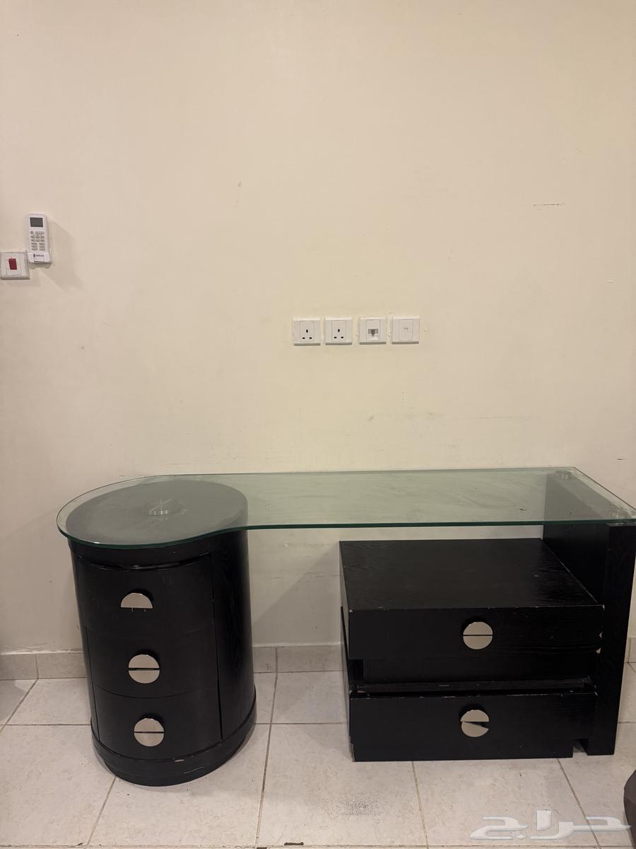 2tsree7a2 and a one-and-a-half-person bed and a large drawer64514596450946110