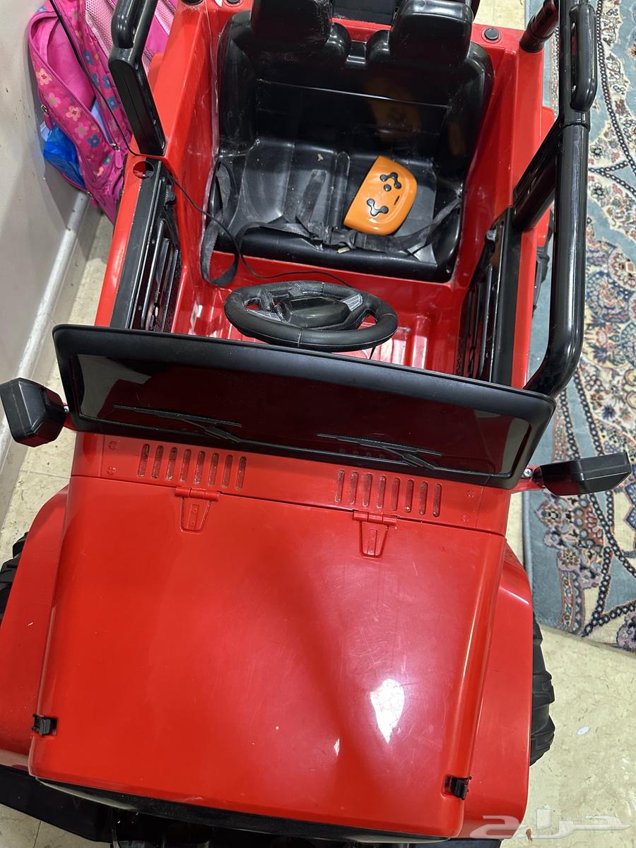 سيارة شحن شبه جديدة في حاله ممتازه بس تحتاج شاحن64512650556162111