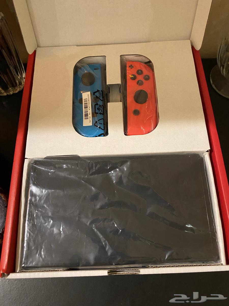 نينتدو سويتش جديد مع جميع ملحقاته64514472440835111