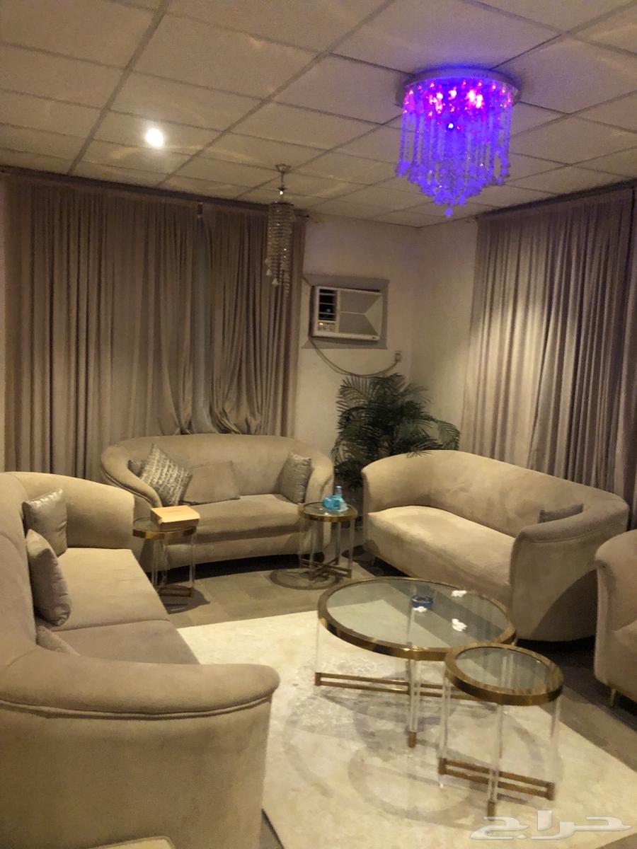 Semi-new women's council with serving tables used for 5 months64511114076546110