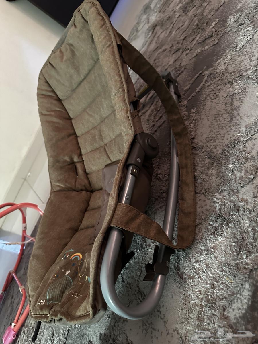Baby essentials such as stroller - rocking chair64513769983234110