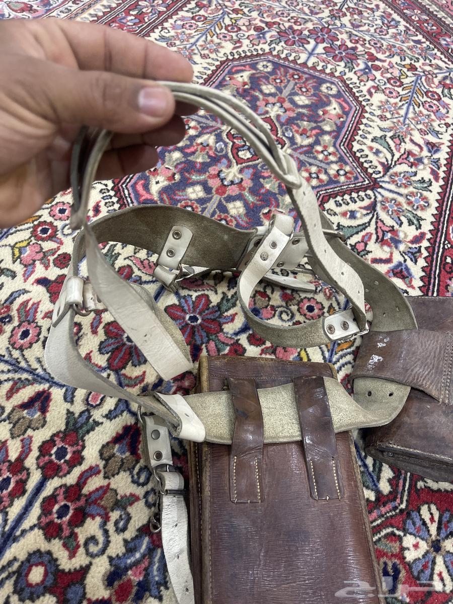 حزام جلد طبيعي قديم للجيش السويدي وشنط جلد طبيعي64514472349699113