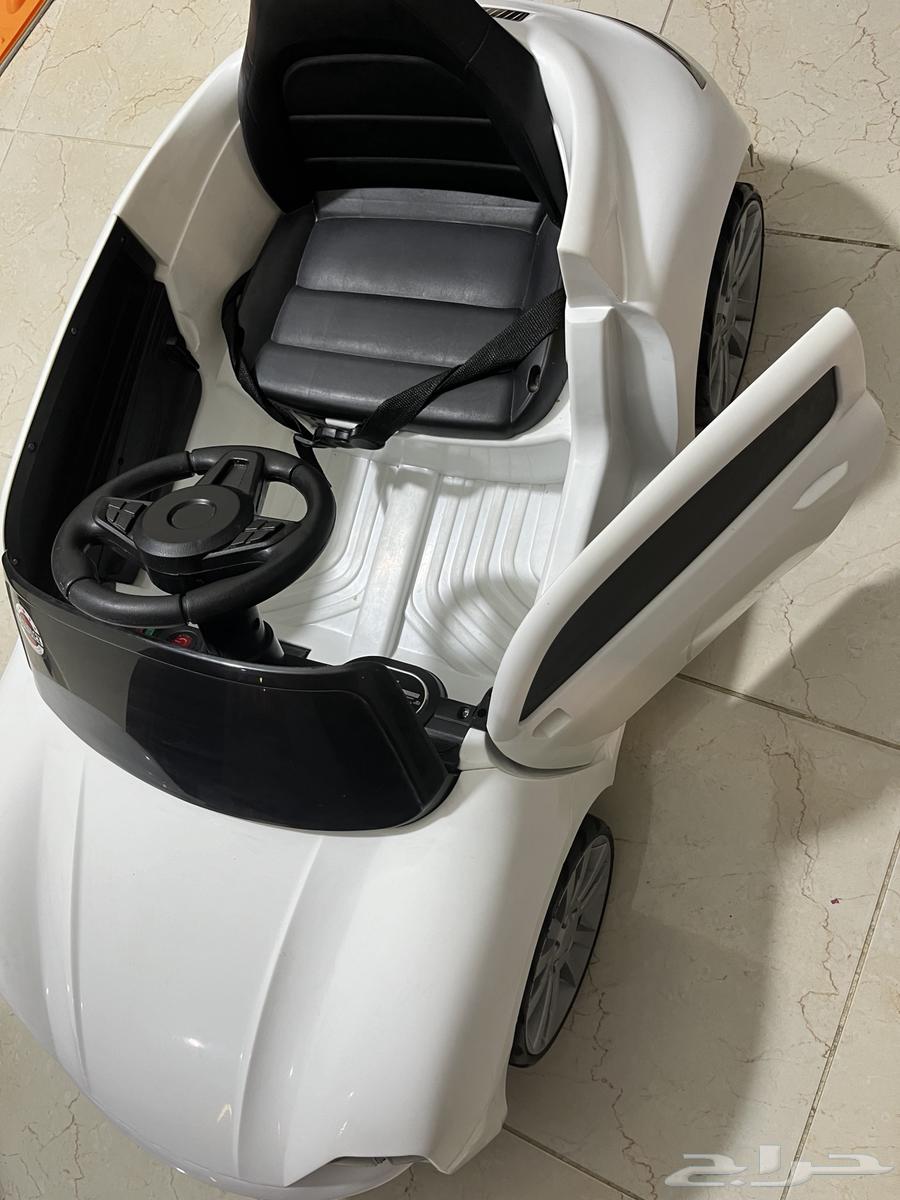 سيارة اطفال بالشاحن64512622994819111