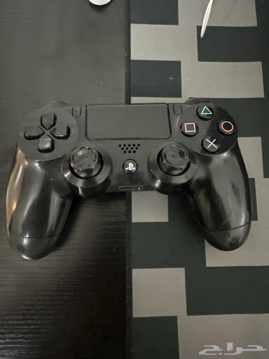 PlayStation 4 controller64517789768706110