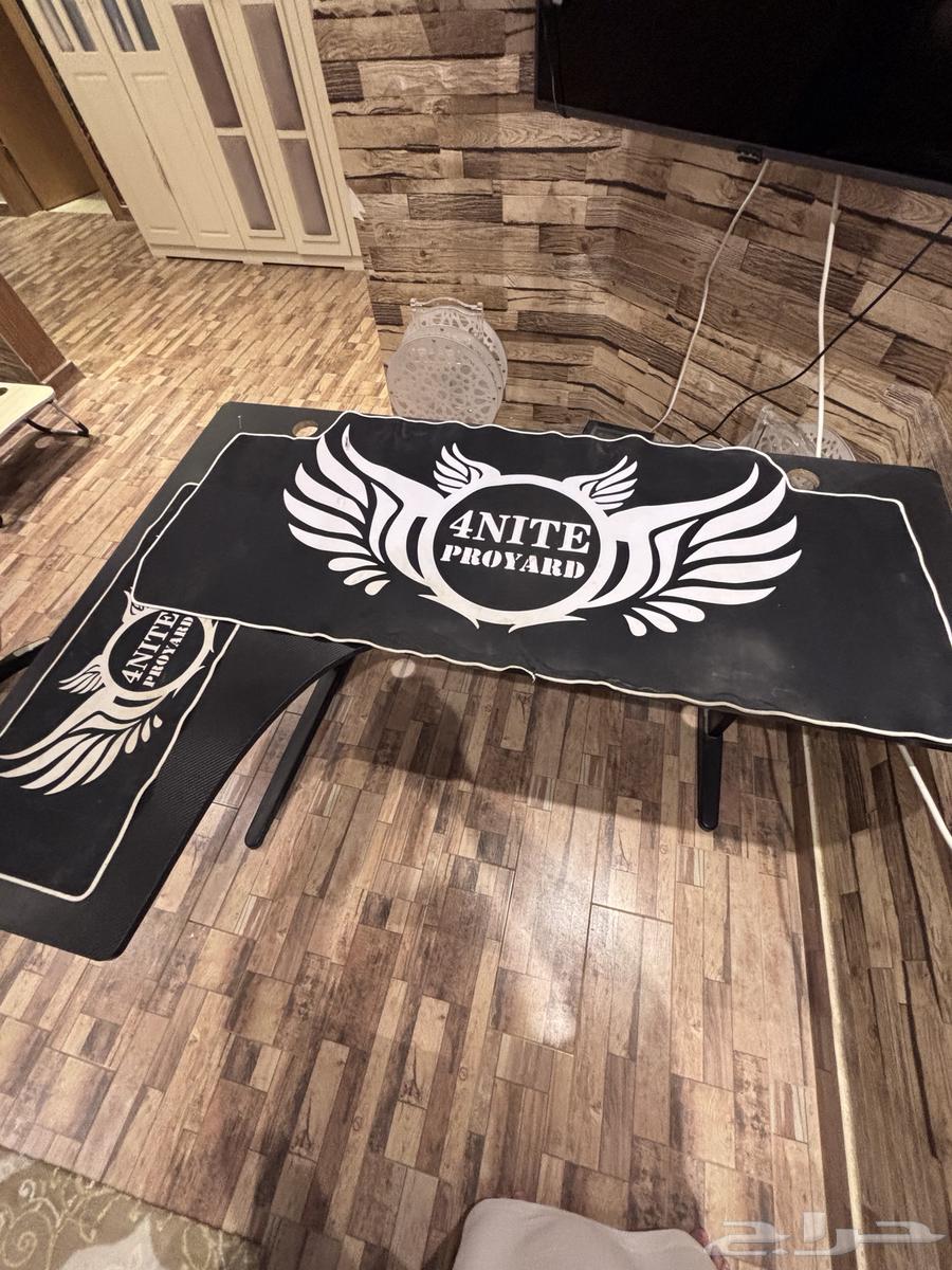 طاولة قيمنق64514238164099112