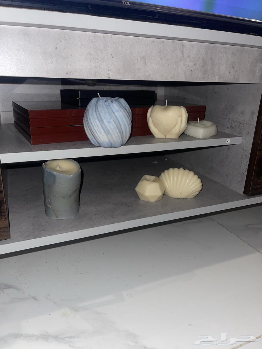 ستة شموع للبيع64518197040129110