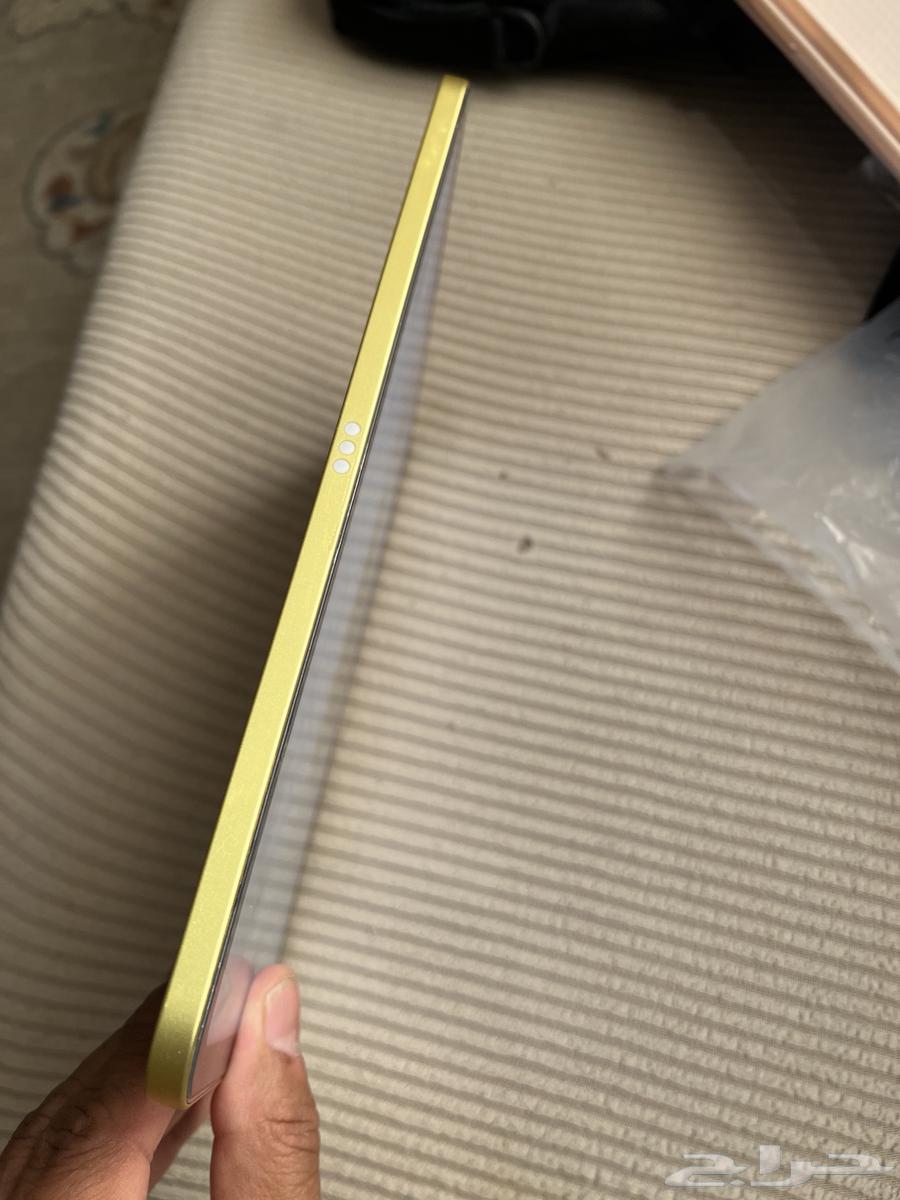 ايباد الجيل العاشر اصفر 64 قيقا64489142674818111