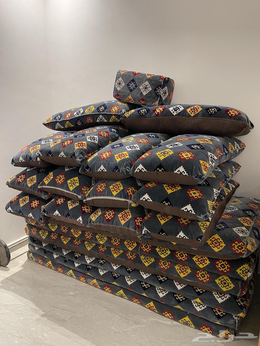 كنب64518563650946113