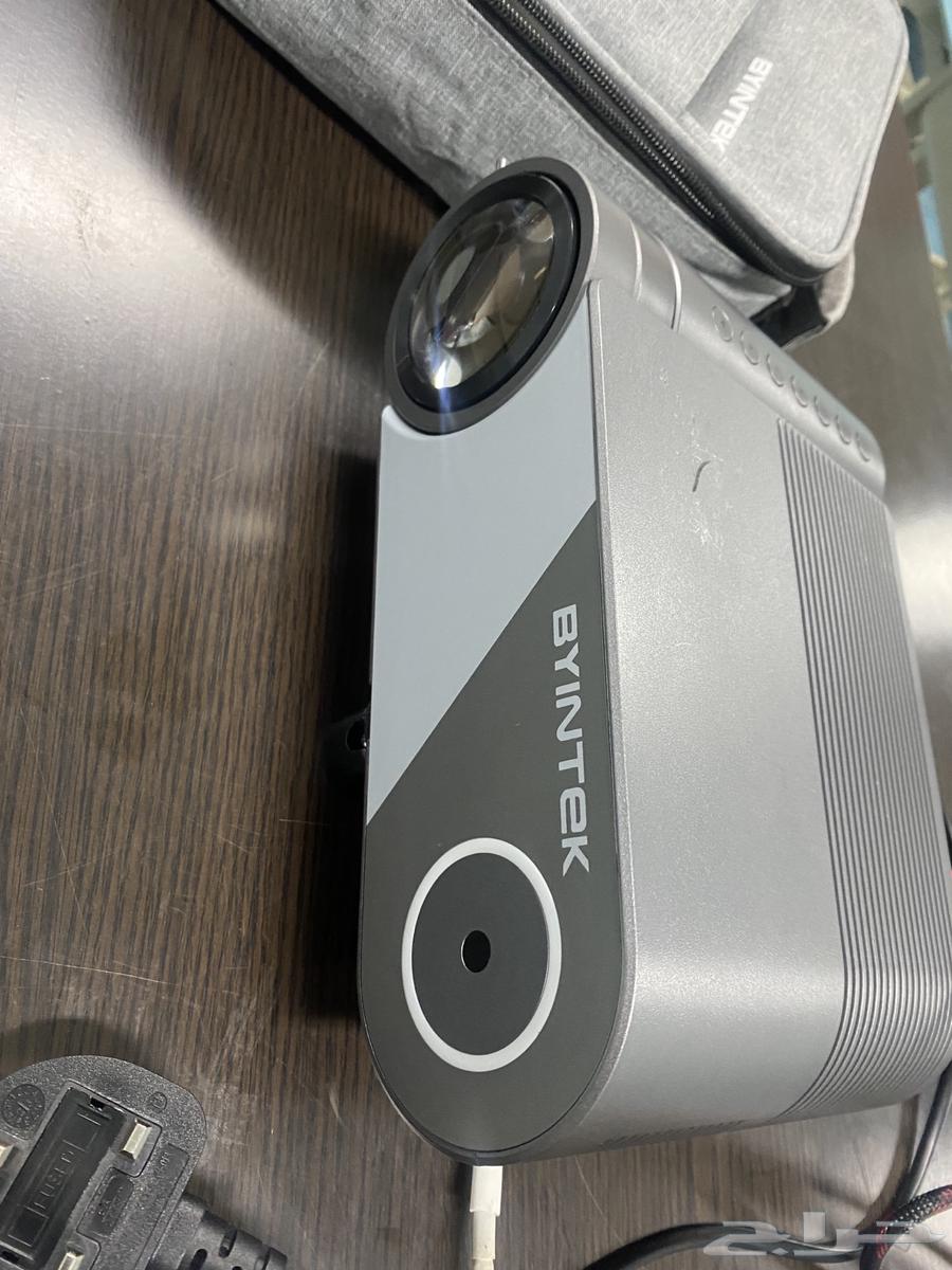 Projector64512933124481110