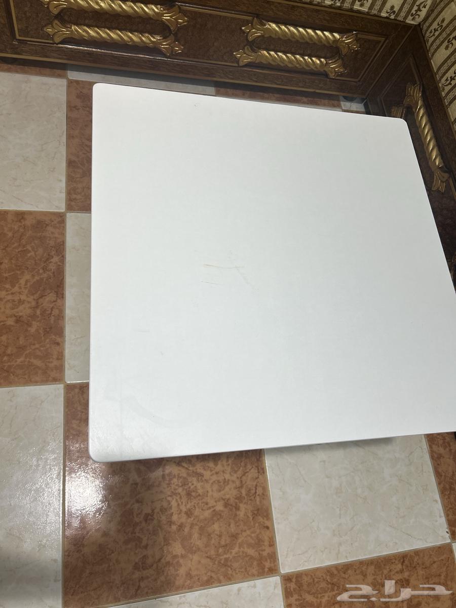 طاولة للبيع64514017351297111