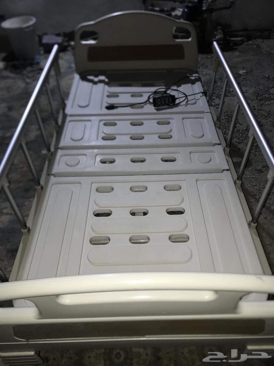 سرير طبي كهربائي سرير مستشفى كرسي كهربائي متحرك لكبار السن64514362307843110