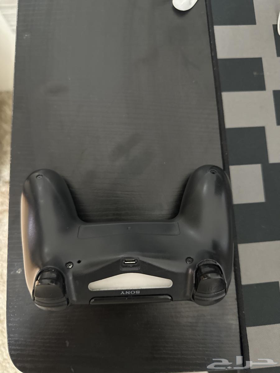 PlayStation 4 controller64517789768706113