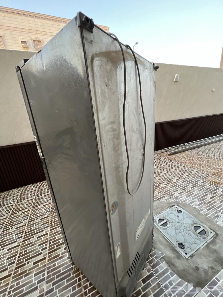 ثلاجة LG للبيع بحالتها الراهنة64516644629378114