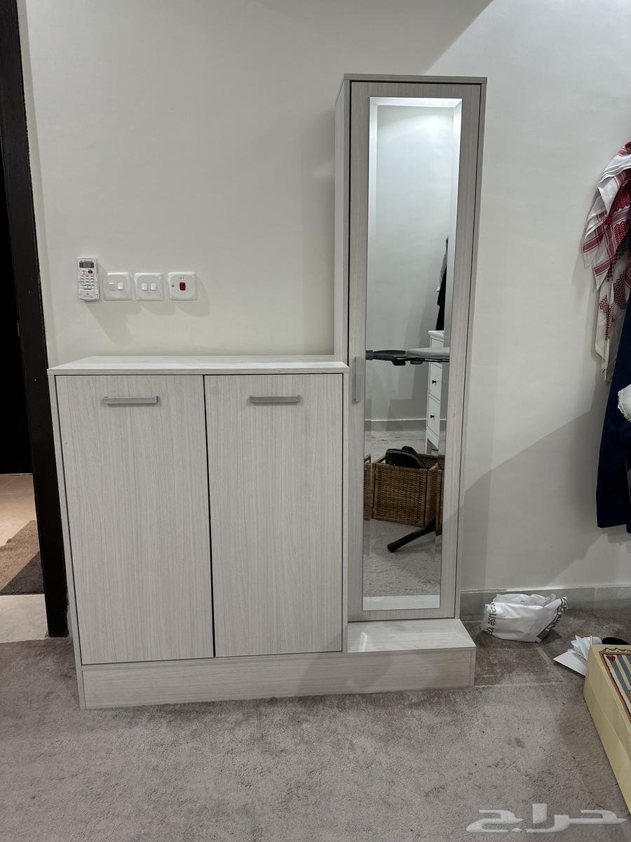 خزانة أحذيه من هوم سنتر مدة الاستخدام سنتين64514789547651111