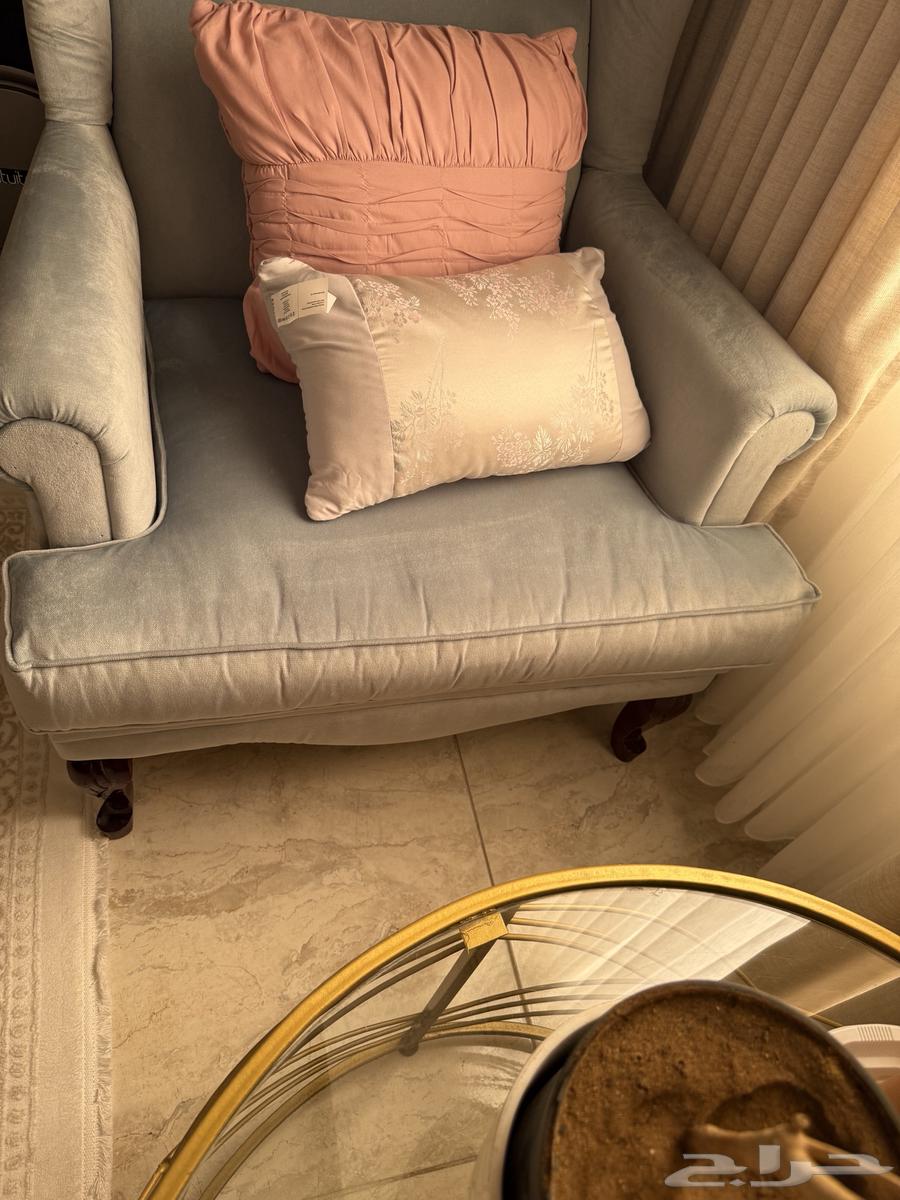 للبيع كرسي ملكي شبه جديد64514789635842111