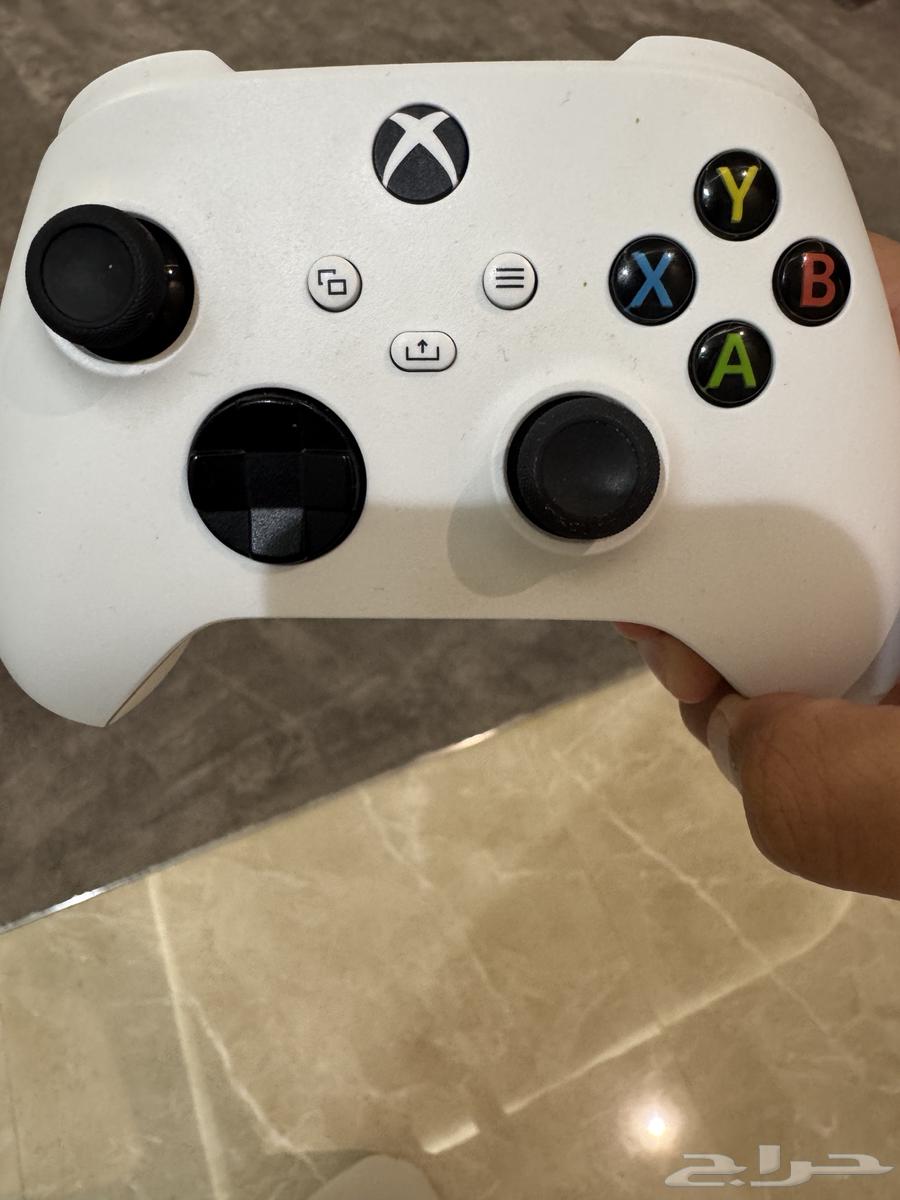 اكس بوكس شبه الجديد نظيف مره مع يد للبيع64499062828289113