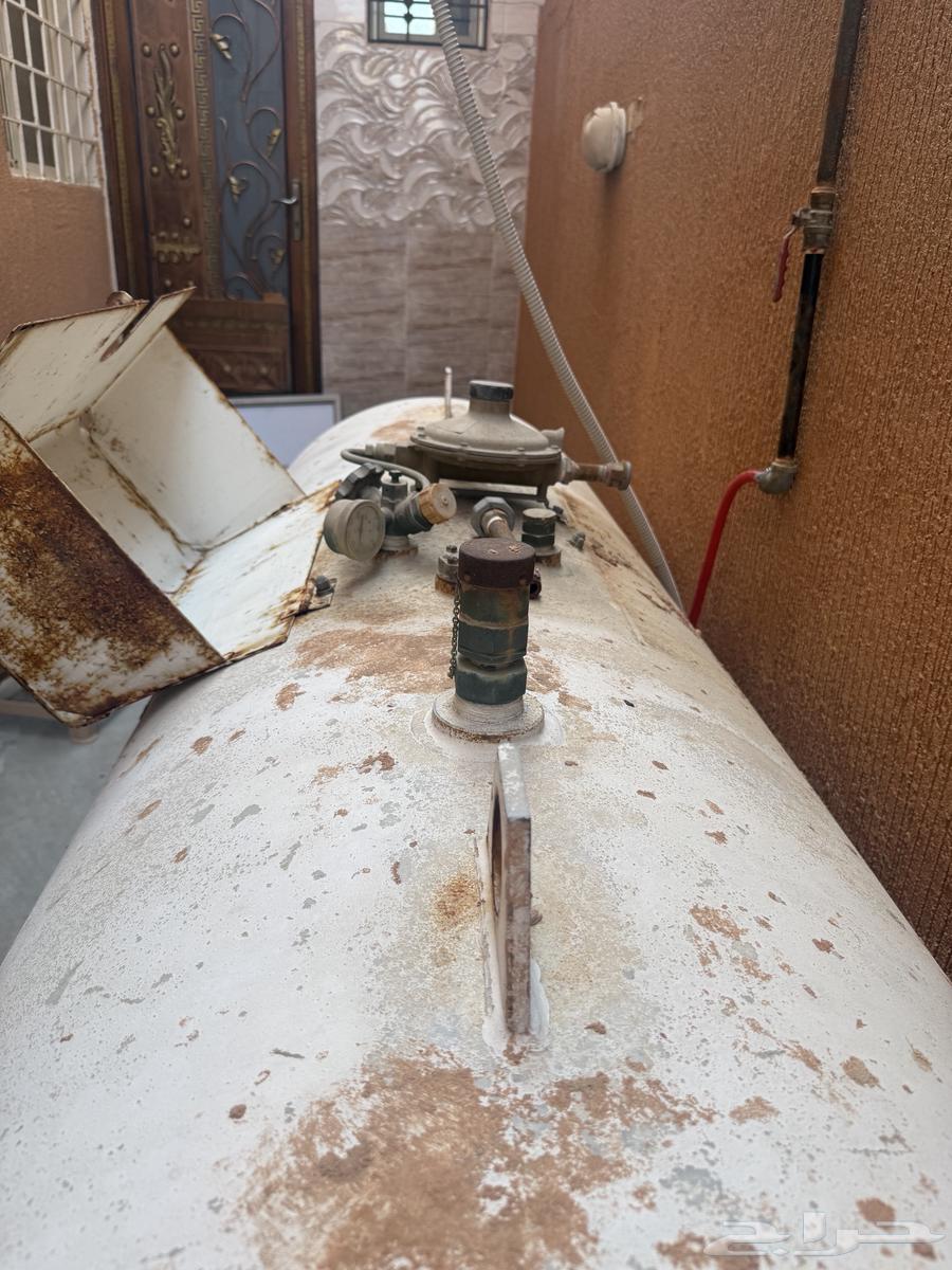 خزان غاز 1000 لتر للبيع مستخدم يحتاج تغير ساعه القراءه64514348279809111