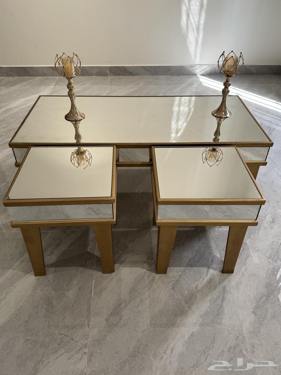 Coffee table64514444636034110