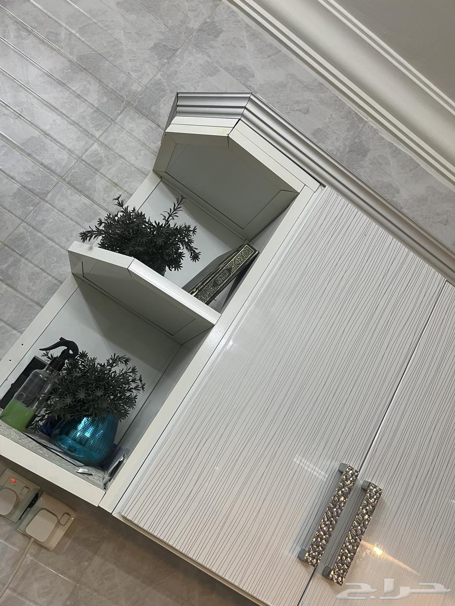 مطبخ مستعمل للبيع مع الشفاط والعيون64516016885123111