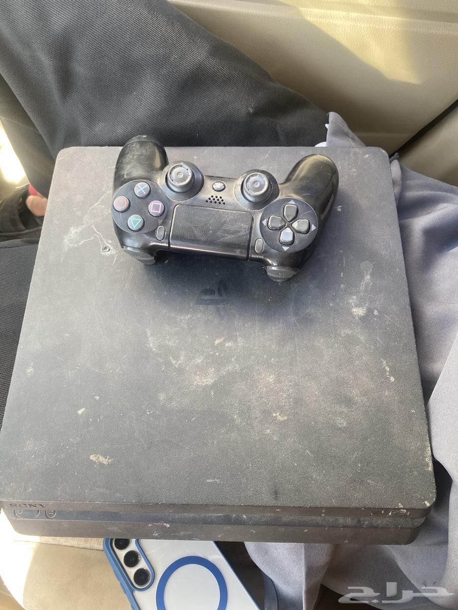 Sony 4 for sale, brand new, no damage, comes with one controller and FIFA 22 tape64512608868609110