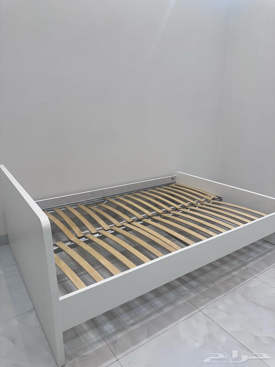 سرير مقاس 140x200 مع مرتبه جديد من ايكيا64517192164609113