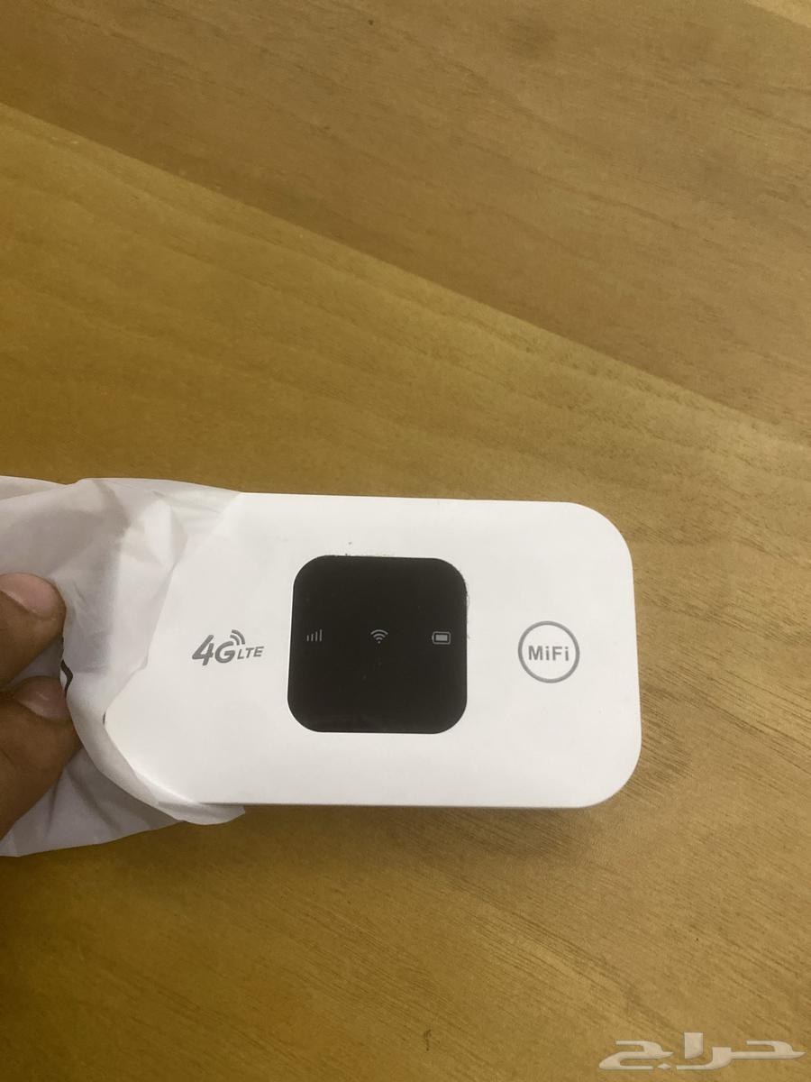 Portable Wi-Fi device with SIM card64515375144707112