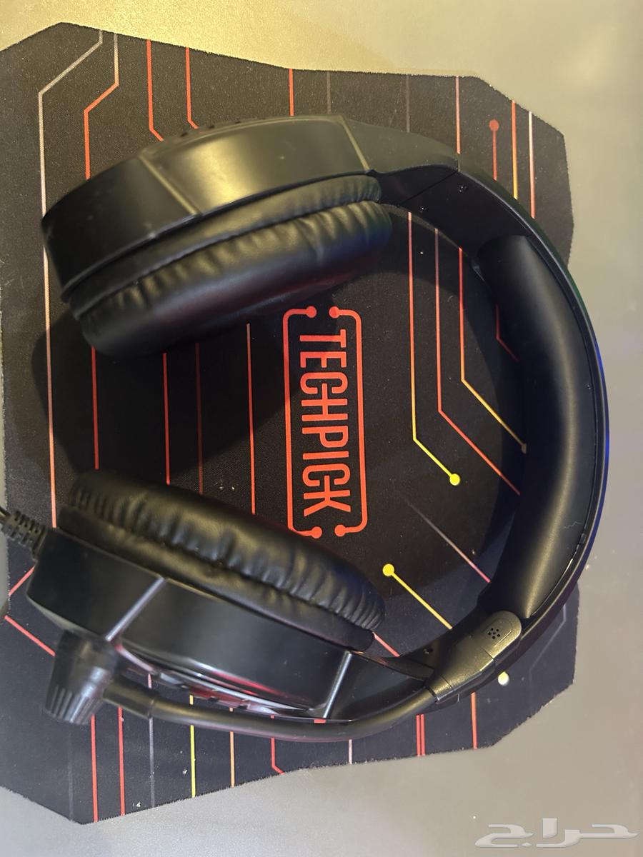 Keyboard, Headset, Mouse, and Mouse Pad64515500822017111